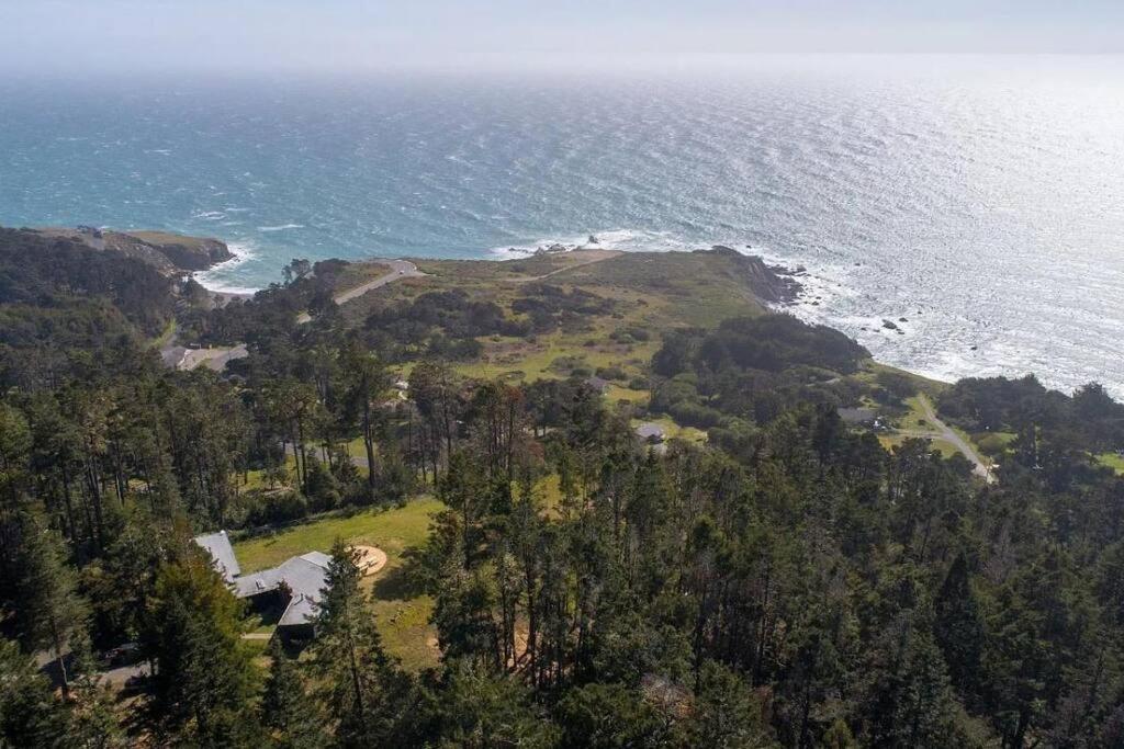 Driftwood Lodge ~ 5 Bedroom / 7 Bath ~ 30-Acre Private Estate On Hwy 1 ~ Hot Tub ~ Oceanview ~ Reunions & Retreats Walsh Landing ภายนอก รูปภาพ